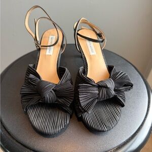 Saks Fifth Avenue Black Pleated Bow Sandals